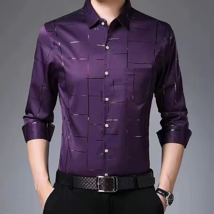 แฟชั่นผู้ชายตรวจสอบเสื้อแขนยาวลายเสื้อลําลองทํางานอย่างเป็ รูปที่ 2