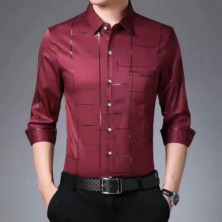 แฟชั่นผู้ชายตรวจสอบเสื้อแขนยาวลายเสื้อลําลองทํางานอย่างเป็ รูปที่ 3