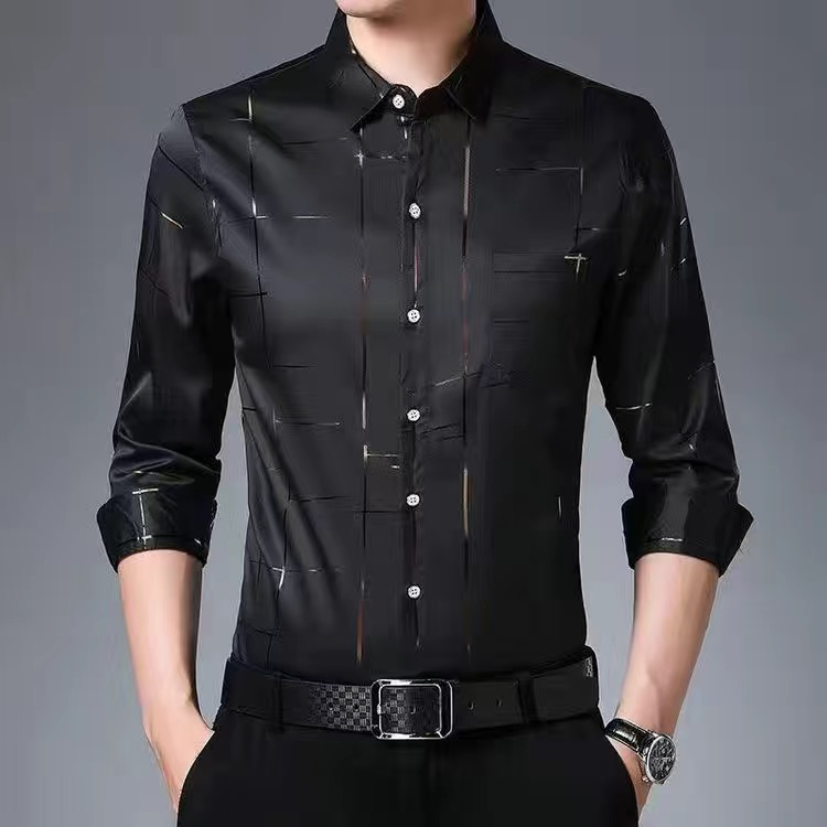 แฟชั่นผู้ชายตรวจสอบเสื้อแขนยาวลายเสื้อลําลองทํางานอย่างเป็ รูปที่ 5