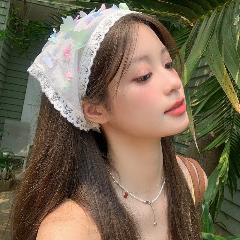 หวาน ทูล ผีเสื้อที่มีสีสันสามเหลี่ยม ผ้าโพกศีรษะ หญิงริมทะเลวันหยุด ผู้มีอิทธิพล ภาพถ่ายสไตล์ อภิบาล ผูก ผม วงดนตรี