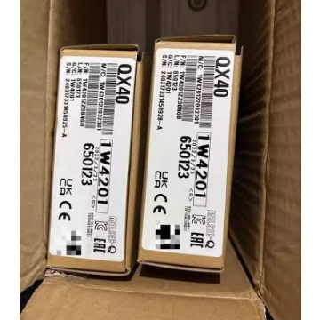 โมดูล Mitsubishi PLC QX40 X41 X42 QY40P Y41P Y42P Y10 Y50 QH42