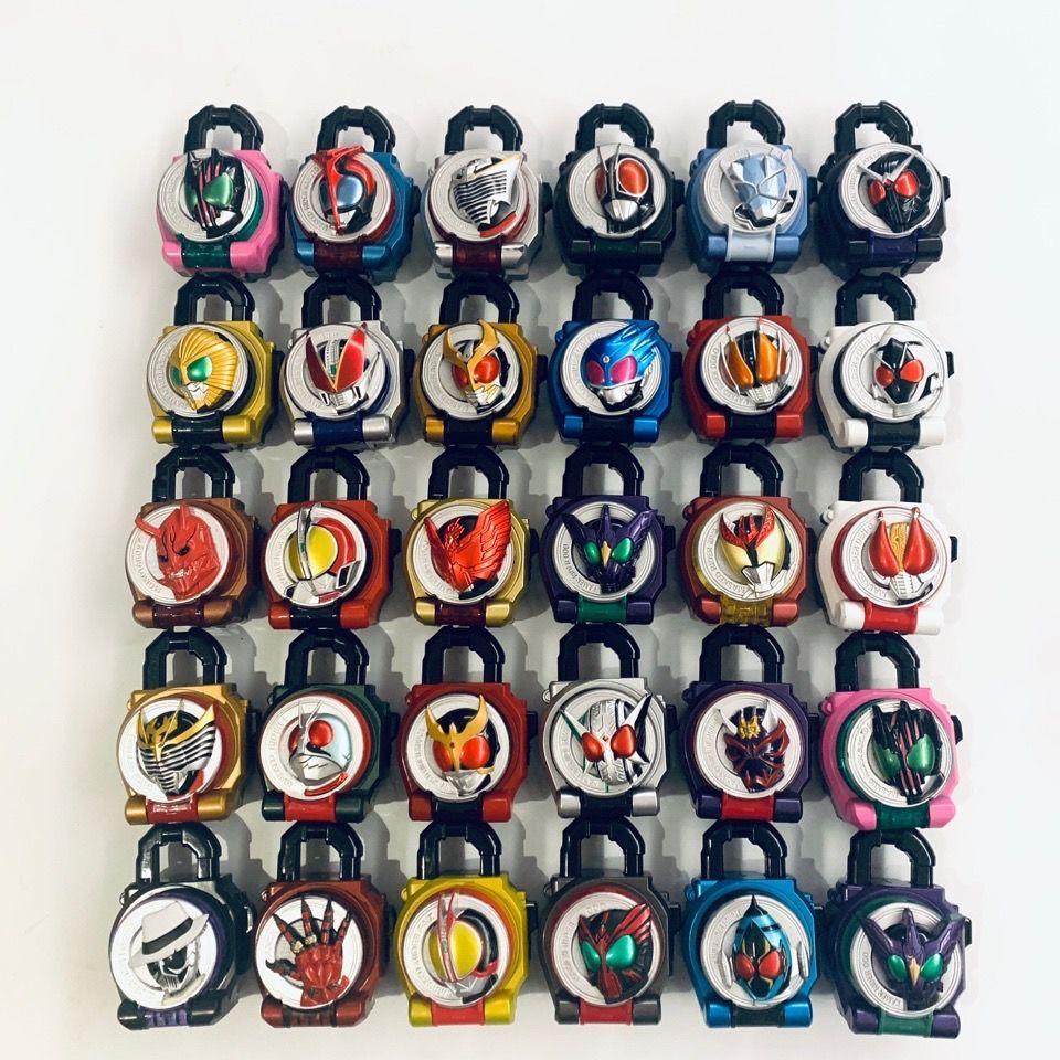 พร้อมส่ง Kamen Rider Armor Lock Type Capsule Toy Lock Type Linkable Belt Bandai ของแท ้