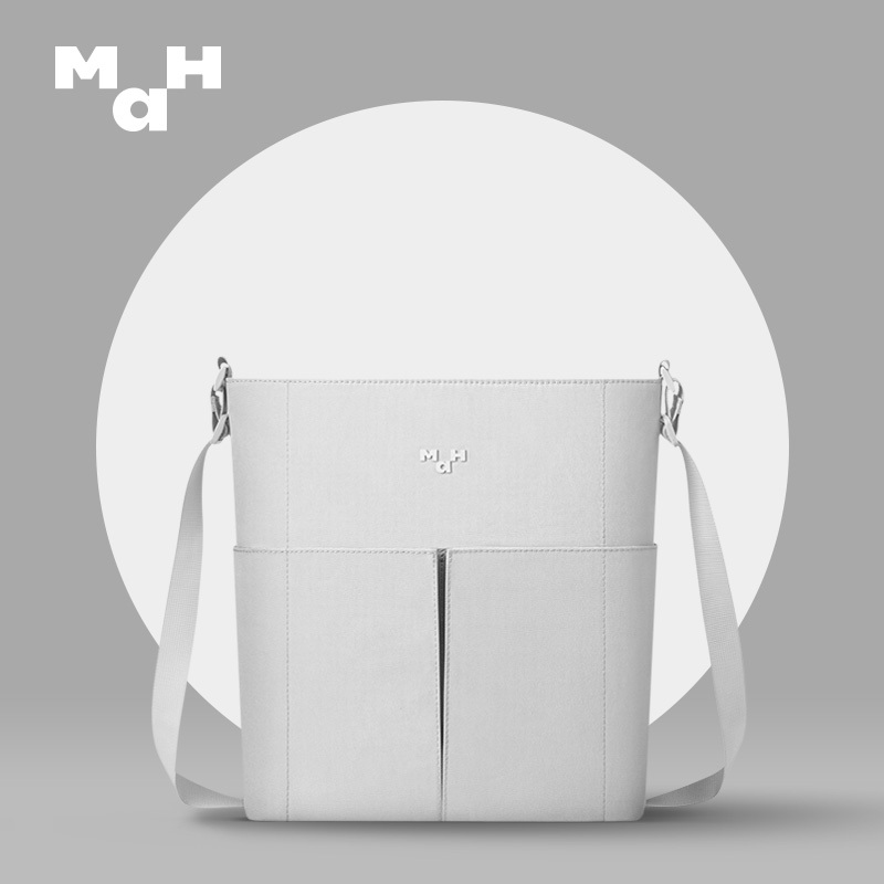 MAH 3047 Line C-600 Urban Series กระเป๋าสะพายข้างโพลีเอสเตอร์พร้อมผ้ากันน้ํา 12.9 นิ้ว