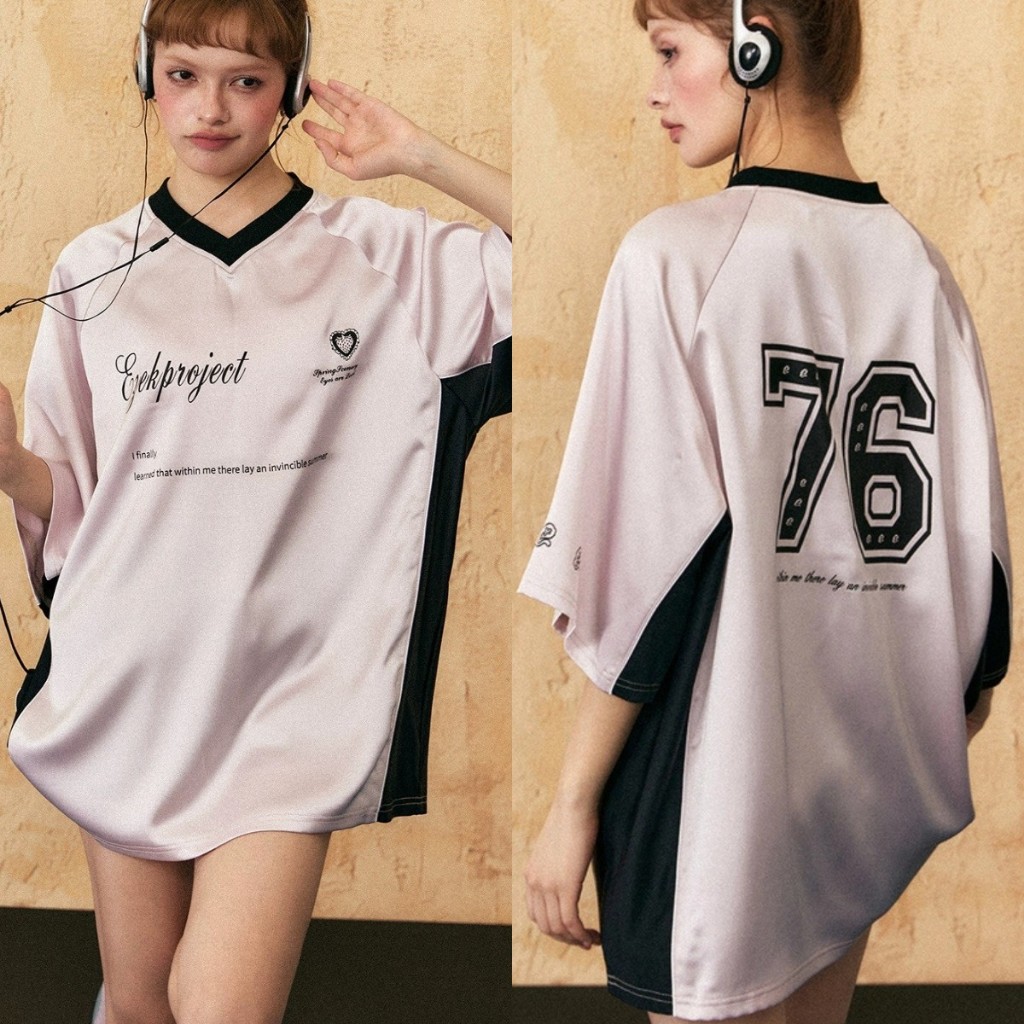 ผู้ชายและผู้หญิงกีฬาสไตล์กว้างคอวีเสื้อยืด ไม่จํากัดเพศ ขนาดใหญ่เกินไป หลวมเสื้อยืด - เลขที่. 76 เสื้อฟุตบอล