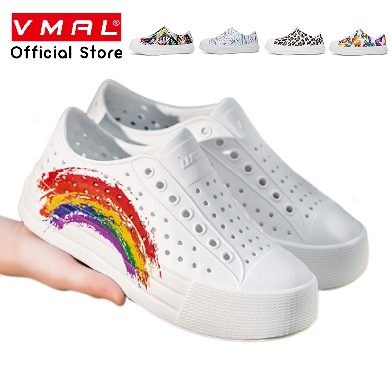 VMAL รองเท้าแตะชายหาดลำลองสำหรับผู้หญิงในช่วงฤดูร้อนที่มีลวดลายกราฟฟิตี้ ไซส์ 35-40