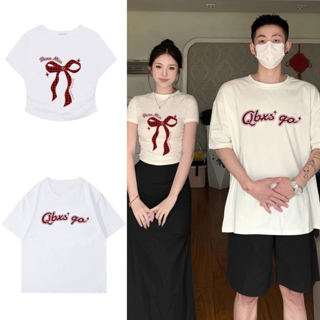 เสื้อยืดคู่รัก สไตล์เกาหลี Oversize เสื้อยืดทรงหลวม Y2K Babytee พิมพ์ลายโบว์สีชมพู CropTop เสื้อเชิ้ตผู้ชายและผู้หญิง