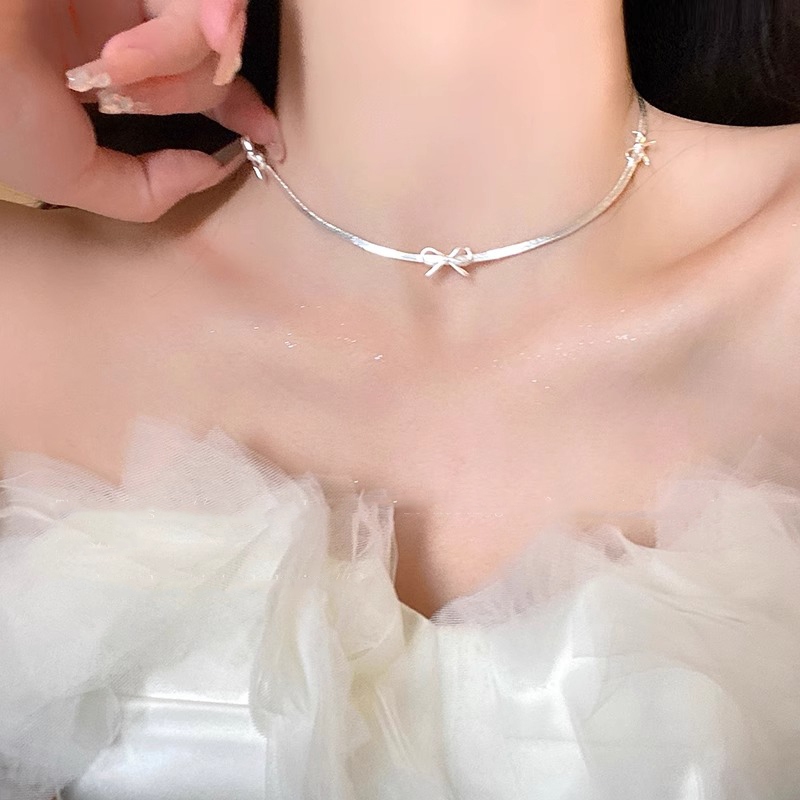 สร ้ อยคอโบว ์ โลหะเกาหลีผู ้ หญิงสีเงินอินของขวัญวันเกิดนักเรียนชั ้ นดี