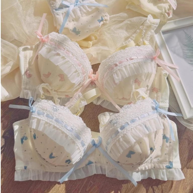 ชุดชั้นในลูกไม้ บราไร้โครง สวมใส่สบาย สวยงามเซ็กซี่ ปักลายลูกไม้ดอกไม้น่ารัก
