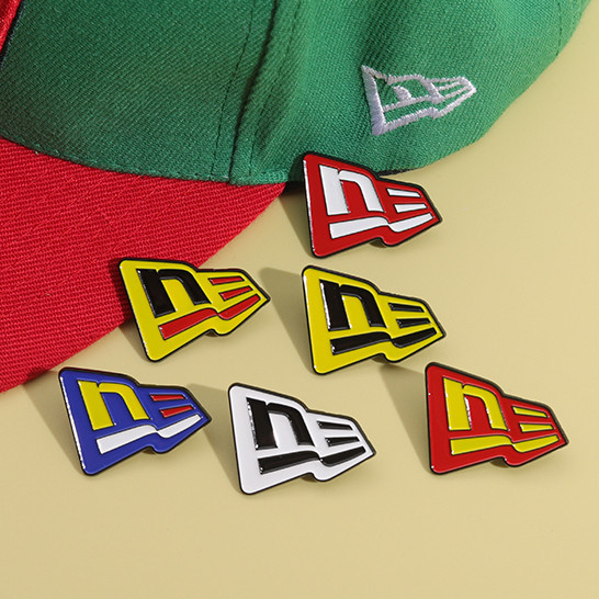 ใหม ่ Era หมวก Pin เข ็ มกลัดโลหะ Badge เสื ้ อผ ้ าหมวกตกแต ่ งเครื ่ องประดับของขวัญ