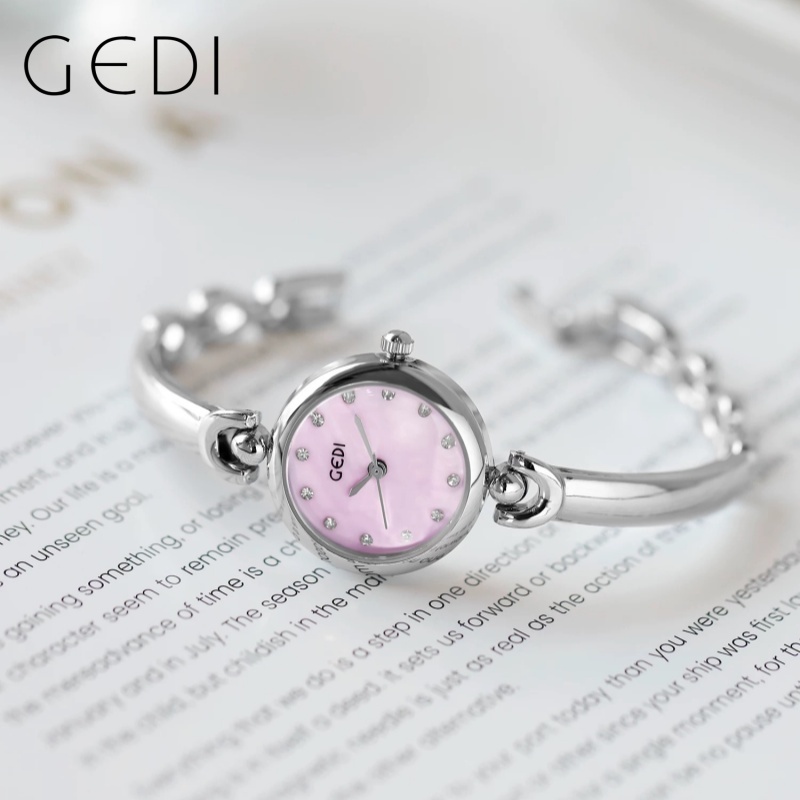 GEDI เกดี ดีไซน์มินิมอลสร้อยข้อมือหน้าปัดกลมขนาดเล็กและประณีตสไตล์แฟชั่นเวอร์ชั่นเกาหลีอเนกประสงค์ควอตซ์นาฬิกาผู้หญิงกันน้ํา1156เคลื่อนไหวภายในหนึ่งป