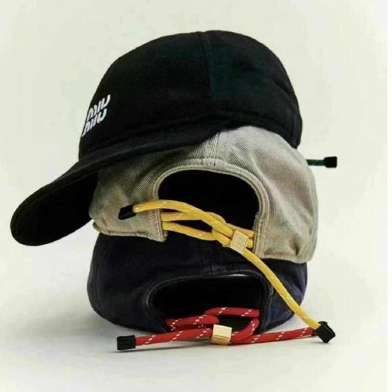 M *IU 2024 ใหม ่ SERIES UNISEX FASHION BASEBALL หมวกผ ้ าฝ ้ ายไม ่ มีกล ่ อง