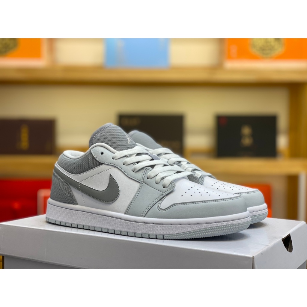 Air A/J1 Low Joe 1 A/J 1 Low-Top สีขาวเทา 553558-106ผู้ชายผู้หญิงรองเท้ากีฬารองเท้าลําลอง