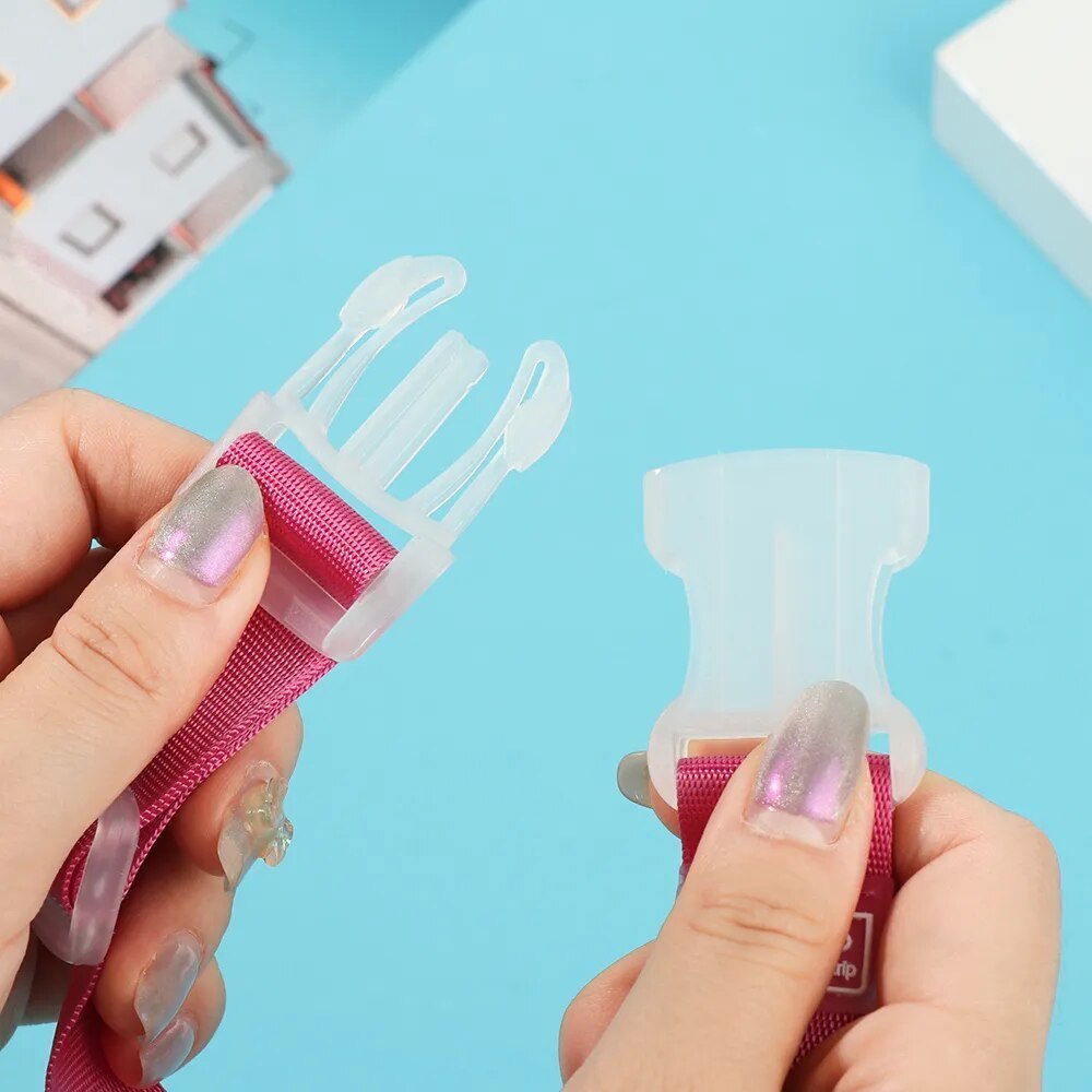 【สต็อกไทยพร้อมส่ง】สายรัดกระเป ๋ าเดินทางมีสไตล ์ หลายสีปรับกระเป ๋ าเดินทางชั ้ นวางกระเป ๋ าเดินทางหัวเข ็ มขัด