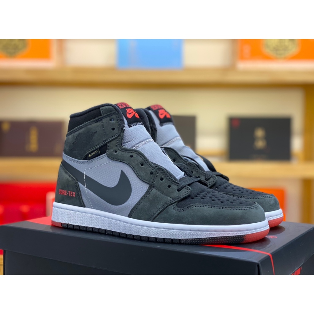 Air A/J 1 องค์ประกอบ Gore-Tex Berry สีดําสีเทา DB2889-002 ผู้ชายผู้หญิงกีฬารองเท้ารองเท้าลําลอง