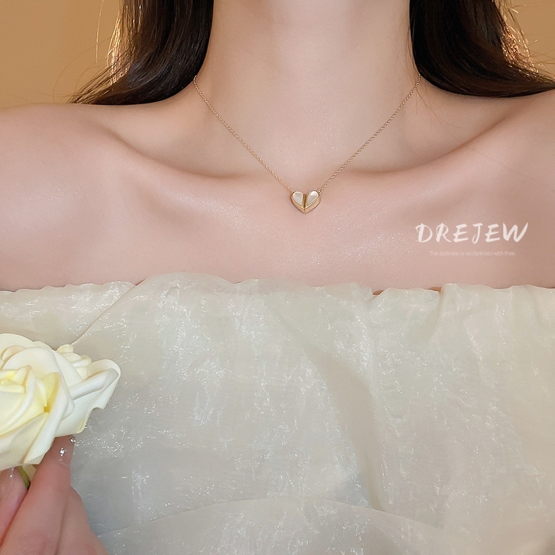 DREJEW 18K gold zircon fishtail สร้อยคอจี้ผีเสื้อแฟชั่น clavicle chain อารมณ์เรียบง่าย choker สร้อยคอสําหรับผู้หญิง