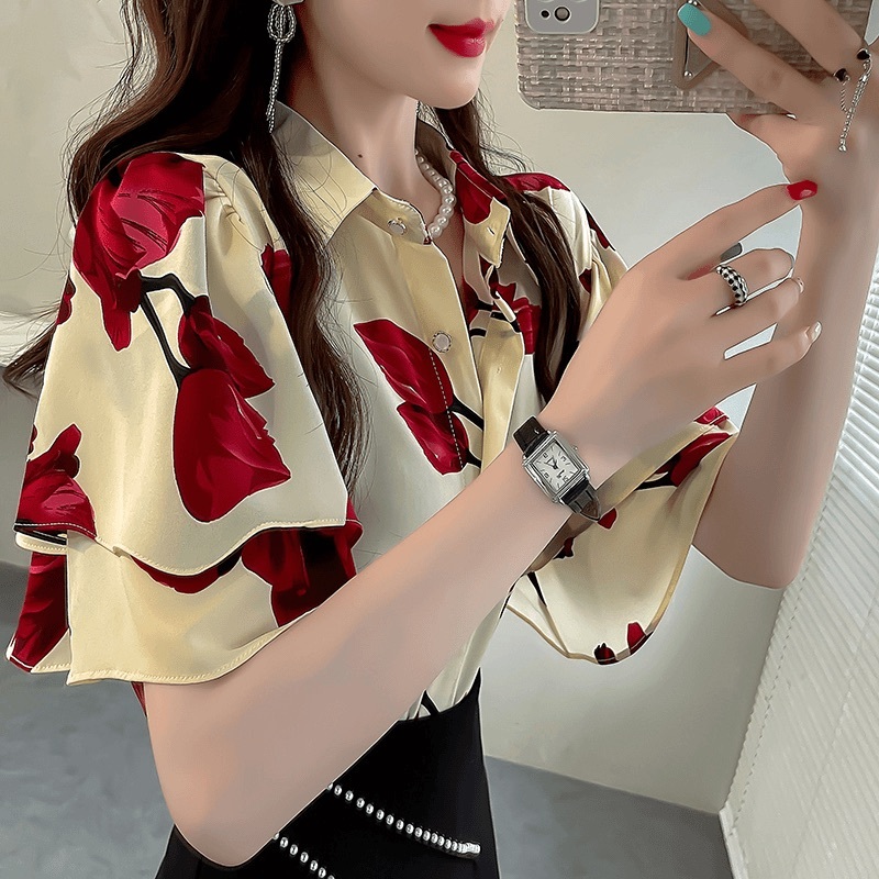 เสื้อเชิ๊ตผู้หญิงแขนสั้นผ้าชีฟองมีระบายพิมพ์ลายงานปักทิวลิปสีแดงเสื้อผ้าแฟชั่นเสื้อเรโทรทรงหลวมลำลองฤดูร้อนเสื้อสตรีคอปกเข้ากับทุกชุด