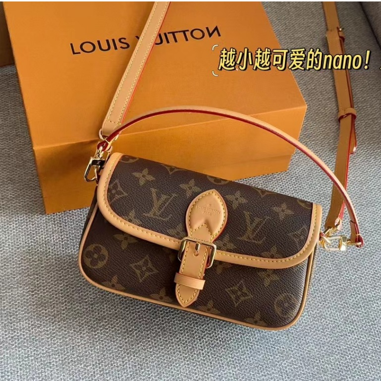 Dianei Baguette Bag NANO หนังแท ้ พิมพ ์ ไหล ่ Crossbody กระเป ๋ าหญิงพร ้ อมกล ่ องของขวัญ LL999999-0605