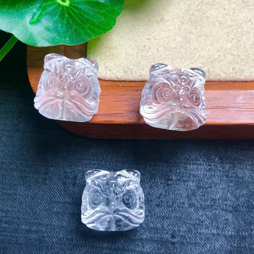 คริสตัลสีขาวธรรมชาติ Lion Awakening ประมาณ 14 มม. เครื่องประดับน่ารัก diy Lucky อุปกรณ์เสริม Simple All-Match ของขวัญ