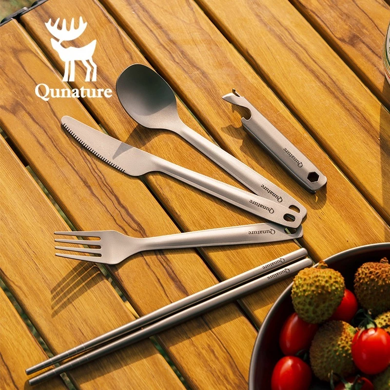 【พร้อมส่งจากไทย】Qunature ชุดช้อนส้อมไทเทเนียม พกพา น้ำหนักเบา พร้อมตะเกียบ ที่เปิดขวด และถุงเก็บ สำหรับแคมป์ปิ้ง เดินป่า Backpacking Picnic