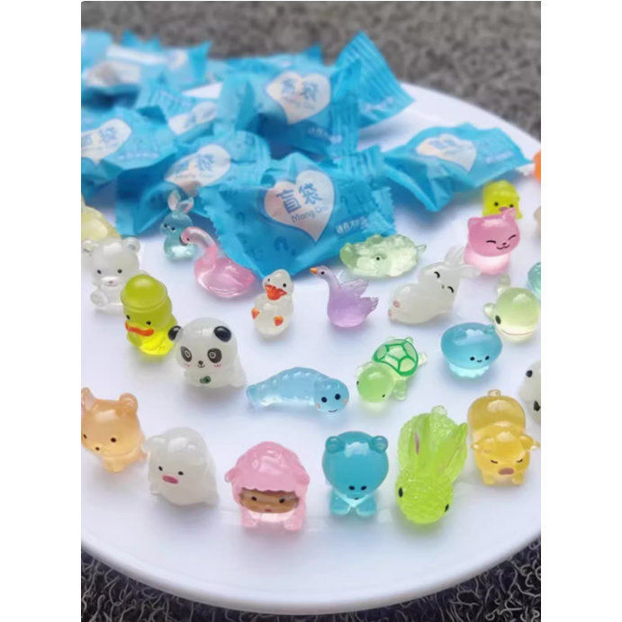 แต่ละคําสั่งซื้อสามารถฟรีกล่องปริศนาของขวัญเล็กๆ 1 ชิ้น เซอร์ไพรส์