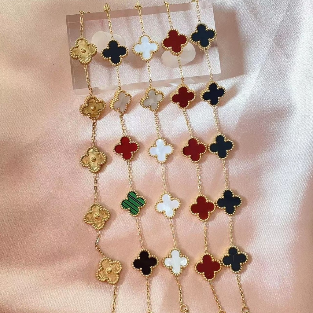 สร้อยข้อมือโคลเวอร์สี่ใบอินการออกแบบเฉพาะฤดูใบไม้ร่วงและฤดูหนาวเพื่อนที่ดีที่สุดห้าสร้อยข้อมือดอกไม้สร้อยข้อมือสําหรับผู้หญิง 2024 ใหม่แฟชั่นอินเทอร์เน็ตคนดัง
