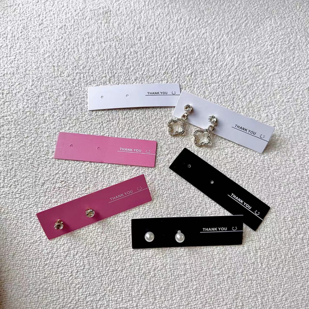 100 แผ่นสไตล์ใหม่ เท่านั้น ต๊อก ขายร้อนสี่เหลี่ยมต่างหูสตั๊ดการ์ดเวอร์ชั่นเกาหลีสีเรียบง่ายต่างหูการ์ดกระดาษการ์ดคู่เครื่องประดับการ์ดป้ายกระดา