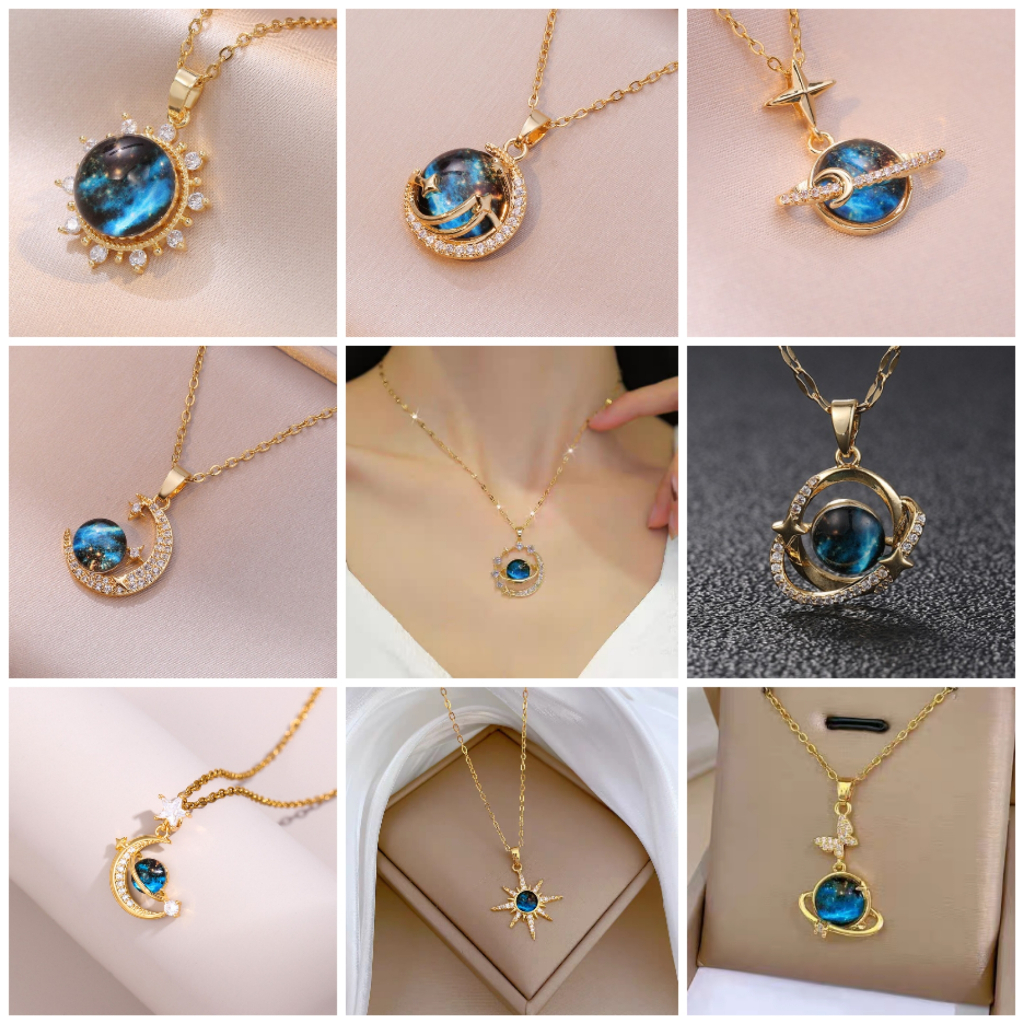 สร้อยคอ ผู้หญิง Dream Planet สร้อยคอ Retro French Super Immortal Planet สร้อยคอ Star Moon Blue Starry Sky Collar Chain