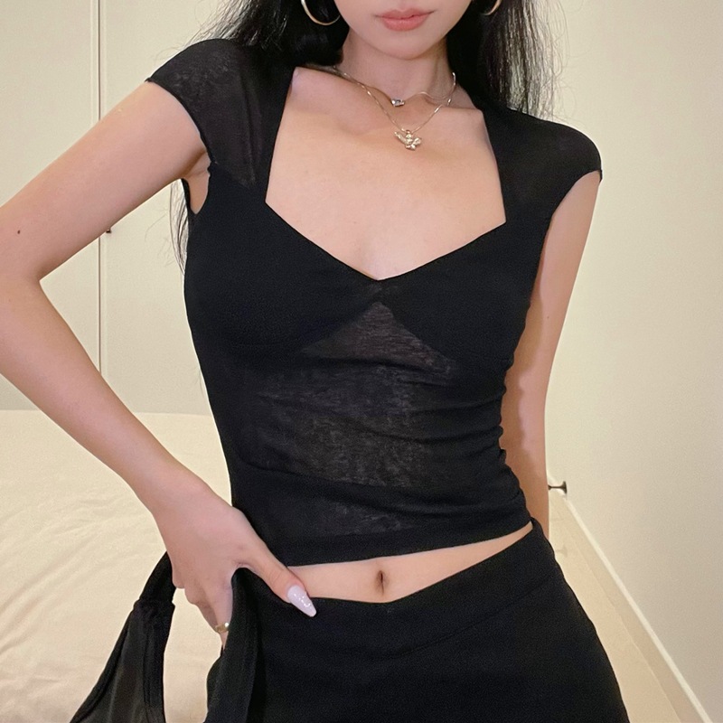 เสื้อครอปคอเหลี่ยมสําหรับสุภาพสตรีเสื้อยืดแขนสั้นสีดําหรูหราสําหรับฤดูร้อนสลิมฟิตสตรีทแวร์