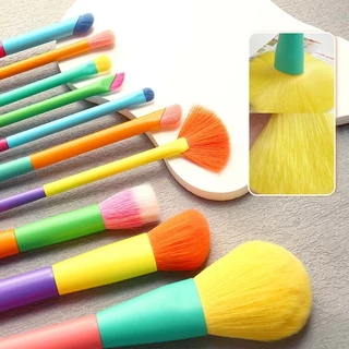 10แปรงแต่งหน้าในสายรุ้งลูกอม มาการอง สีแปรงแต่งหน้ารวมกันแปรงแต่งหน้า