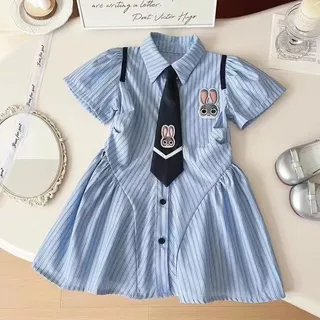 2024 สาวฤดูร้อนเสื้อชุดเด็กสบายๆ สถาบันการศึกษา สไตล์เสื้อผ้าเด็กวัยหัดเดินลายนักเรียนจบการศึกษาชุดการ์ตูน