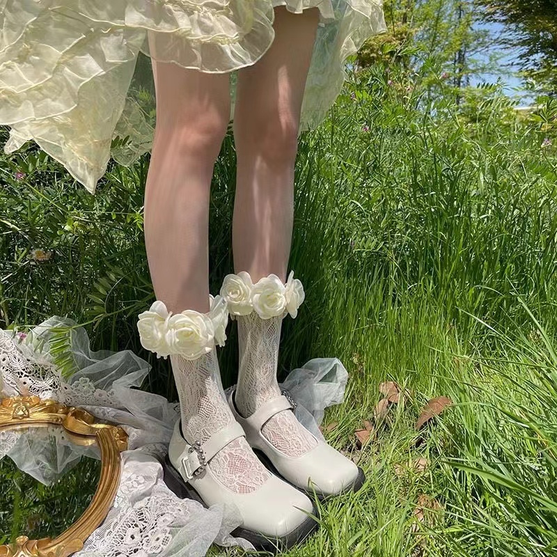ถุงเท้าลูกไม้สไตล์โรแมนติก ถุงน่องลูกไม้ Camellia - รูปที่ 2