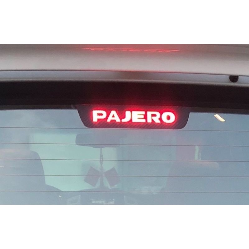 Mitsubishi Pajero ไฟเบรคสติกเกอร์ด้านหลังไฟเบรคสติกเกอร์โลโก้สติกเกอร์สําหรับ Pajero V93V95V97V98(2 
