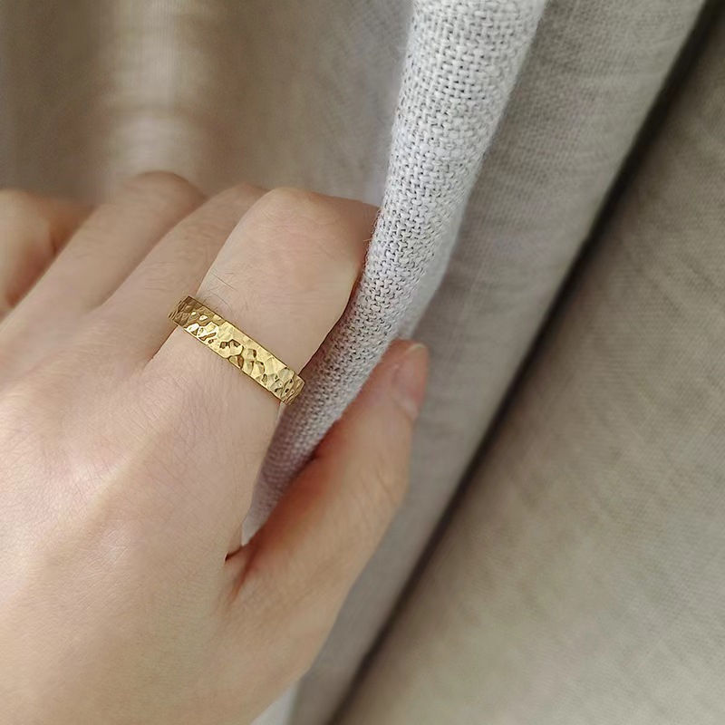 เงามือลายแหวนวัสดุสแตนเลสจะไม ่ จางหายเวอร ์ ชั ่ นเกาหลีแฟชั ่ นAll-Match,เหมาะสําหรับผู ้ ชายผู ้ หญิงแหวนคู ่