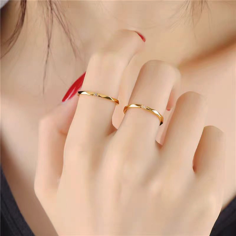 แหวนเพชรระลอกน ้ ําเงาวัสดุสแตนเลสจะไม ่ จางหายแฟชั ่ นที ่ ไม ่ ซ ้ ํากัน i Niche Design, เหมาะสําหรับสุภาพสตรี