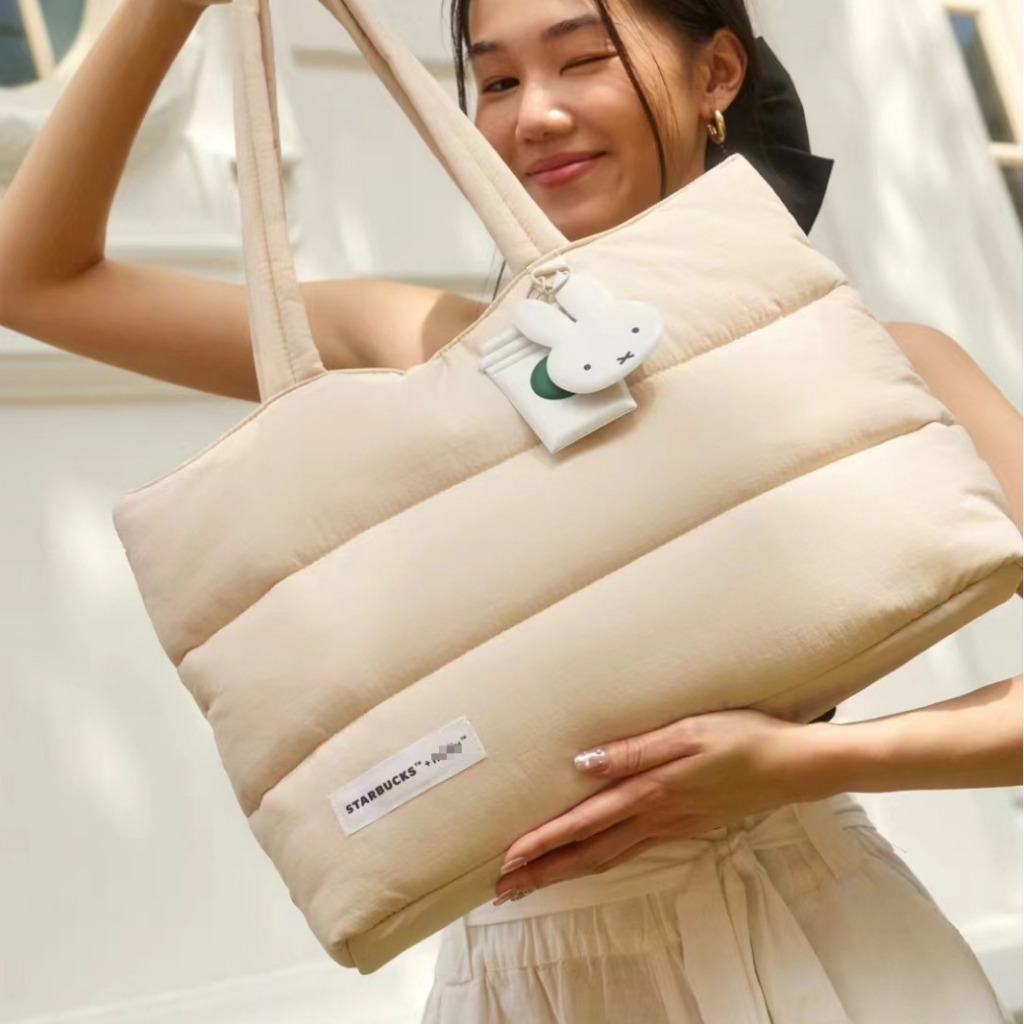 ของแท้ 100% miffy miffy Starbucks ร่วมแบรนด์ลงกระเป๋าถือสไตล์ Preppy ความจุขนาดใหญ่กระเป๋าถือไหล่ลําลองผู้หญิง