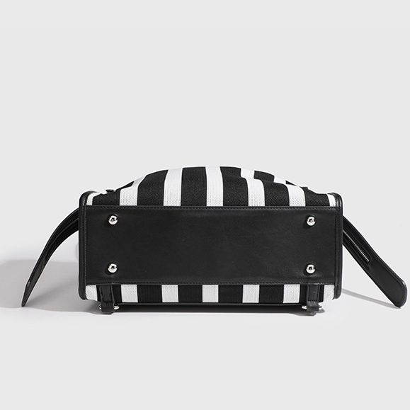 2024 สไตล์ใหม่ขนาดใหญ่-ความจุ Tote กระเป๋าเป้สะพายหลังหญิง High-End แฟชั่น One-Shoulder Messenger999999-8851