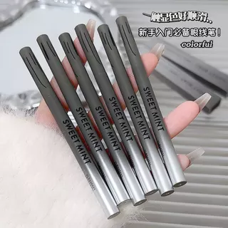 Sweet MINT Machete รูปเจลอายไลเนอร์ดินสอ 4 สี Soft Smooth เริ่มต้นกันน้ํา Sweatproof Non Smudge Lasting Keep Eye แต่งหน้าอายไลเนอร์