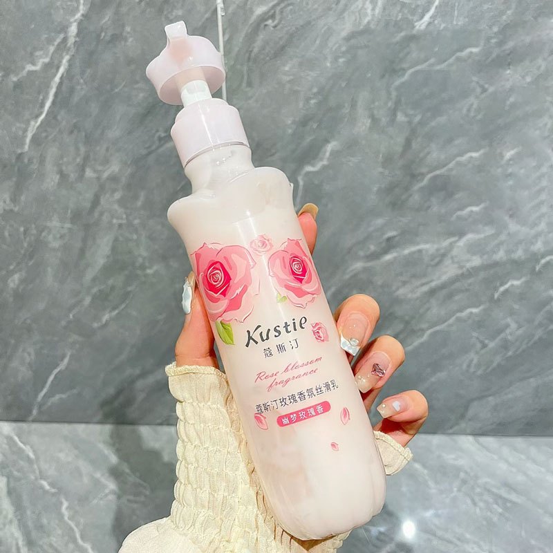 Kustie Sakura Rose Fragrance Body lotion หญิงไม่มันเยิ้ม Moisturize All-season 240g
