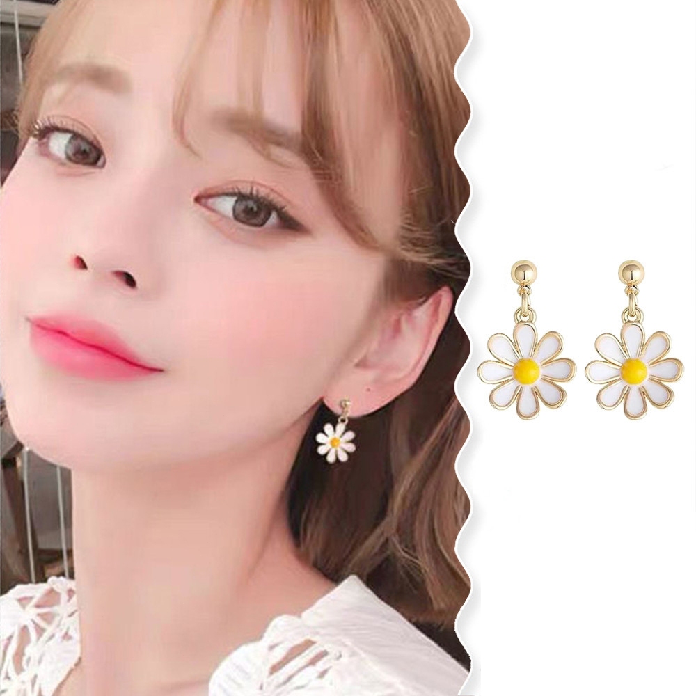สไตล์เกาหลีน่ารัก Daisy Stud จี้ต่างหูแฟชั่นฤดูร้อนใหม่ Sunflower Ename ต่างหูผู้หญิงเครื่องประดับของขวัญ PD1917