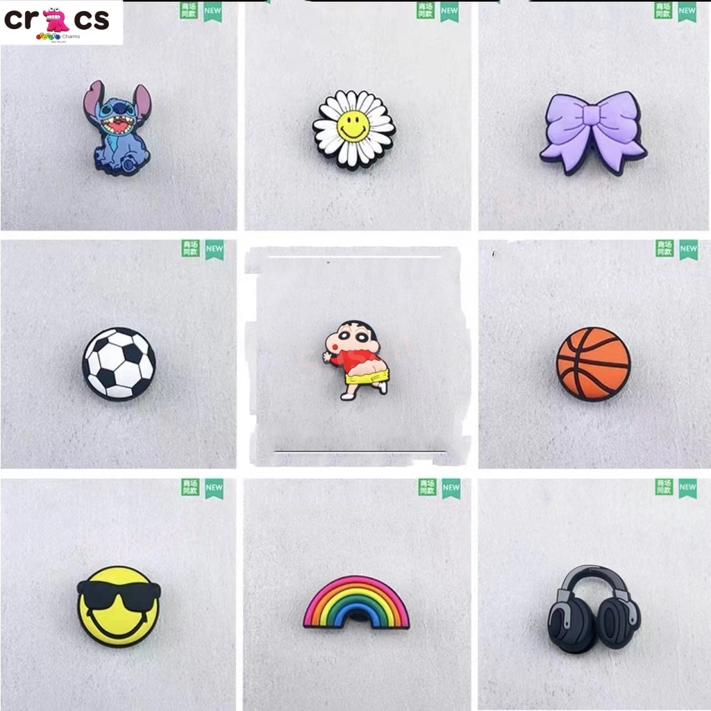 2023 อุปกรณ์เสริมใหม่ Jibbitz crocs Charms คุณภาพสูงการ์ตูนรองเท้าหัวเข็มขัด Four-Leaf Clover/เชอร์รี่/โบว์