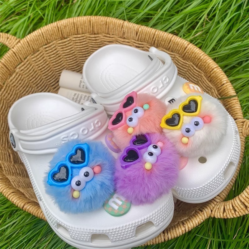 หัวเข็มขัดรองเท้าขนฟูน่ารัก ตกแต่งปุ่มรองเท้าแตะสำหรับ Jibbitz Crocs ชุดการ์ตูนน่ารัก