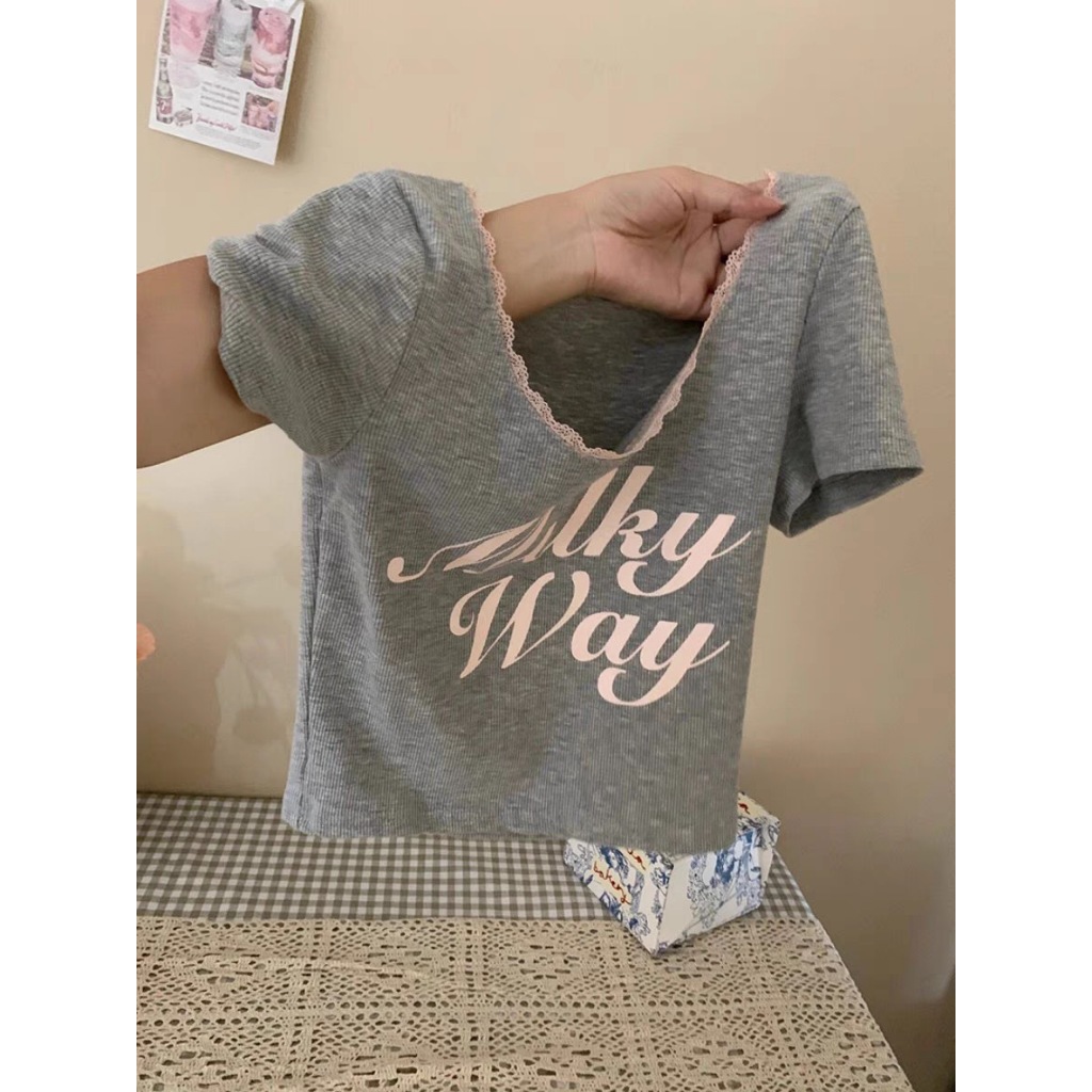 loveflower เสื้อยืดแขนสั้นลูกไม้ลูกไม้สําหรับฤดูร้อนแบบบางสําหรับผู้หญิงและเสื้อตัวสั้นเฉพาะ