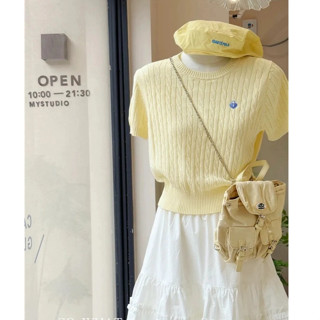 เสื้อยืดแขนสั้นผู้หญิงฤดูร้อนสไตล์ใหม่ปักระดับไฮเอนด์สไตล์ตะ…