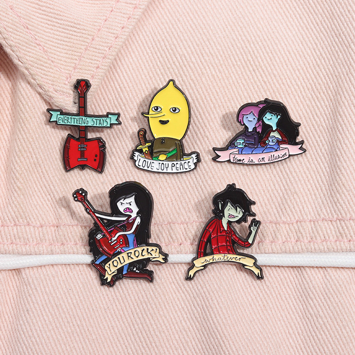 อะนิเมะผจญภัยเกมเข็มกลัด Pins การ์ตูนตัวอักษรเข็มกลัดโลหะ Bagdes คอลเลกชันอุปกรณ์เสริมของขวัญสําหรับแฟนเด็ก