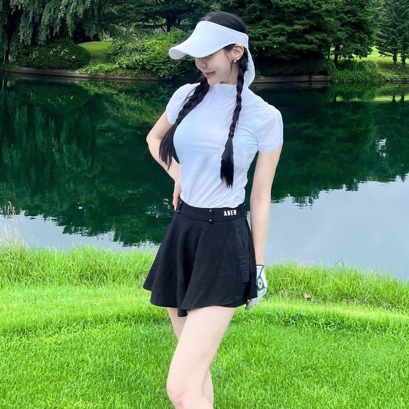 เสื้อผ้ากอล์ฟ ฤดูร้อนใหม่ผู้หญิงแขนสั้นเสื้อยืดคมชัดสีปกสบายระบายอากาศด้านบนแห้งเร็วยืดบางที่มีคุณภาพสูงกีฬาสันทนาการกลางแจ้งย์