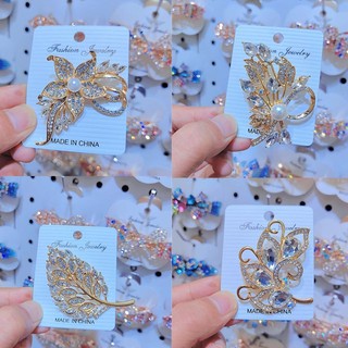 Brooch Popular Rhinestone Hollow Alloy Pin Ladies Large Corsage Accessories Simple All-Match Korean Design Hijab Pin
