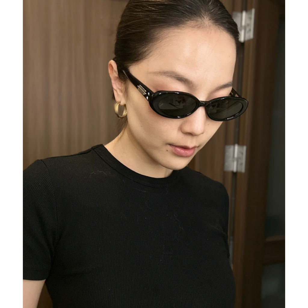 Hush - 2024 แว่นกันแดด JENNIE SAME TYPE READY STOCK