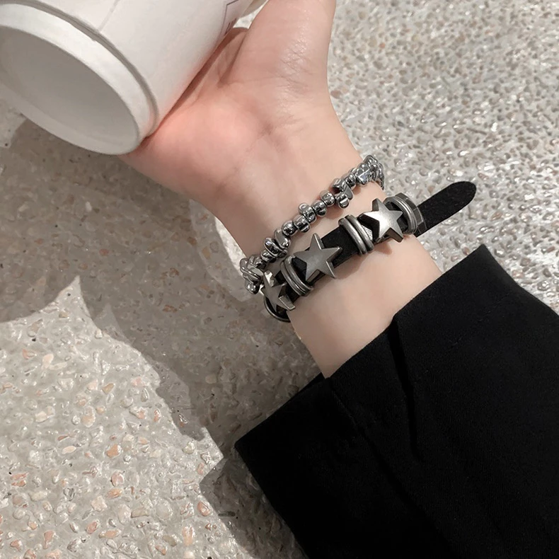 สร้อยข้อมือหนัง จี้ดาวแฟชั่น ผู้หญิง เข้ากับทุกชุด thumbnail 7