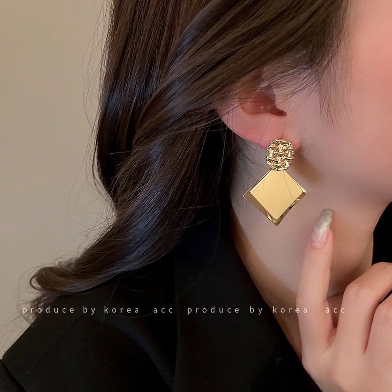 925 Silver pin สแควร์โลหะเลื่อมต่างหู Harbour สไตล์ retro บุคลิกภาพ studs ความรู้สึกการออกแบบแฟชั่นอารมณ์ต่างหูผู้หญิง