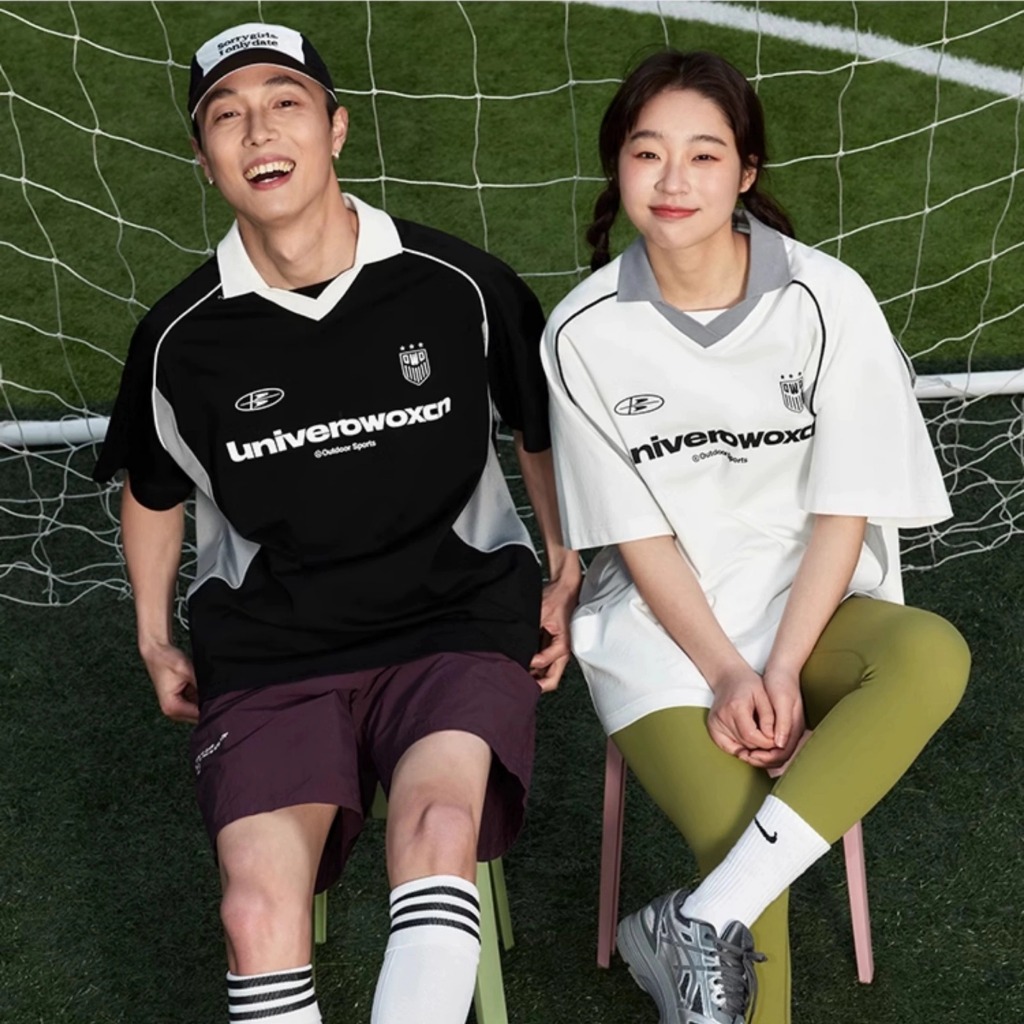 อเมริกันRetroเสื้อยืดUnisexผู้ชายและผู้หญิงกีฬากลางแจ้งฟุตบอลเสื้อยืดขนาดใหญ่เสื้อแขนสั้นStreet Wear 2024